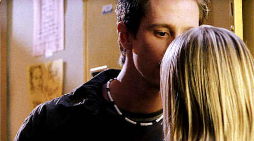 cardansgreenbriars:Logan + kissing Veronica softly on the head throughout the years
