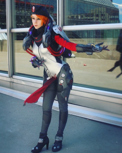 chimichanga-chan:So I made a Blackwatch Moira cosplay