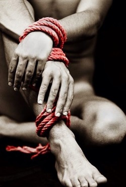 malesubimagery:  as per request 80sdreams some lovely rope bondage