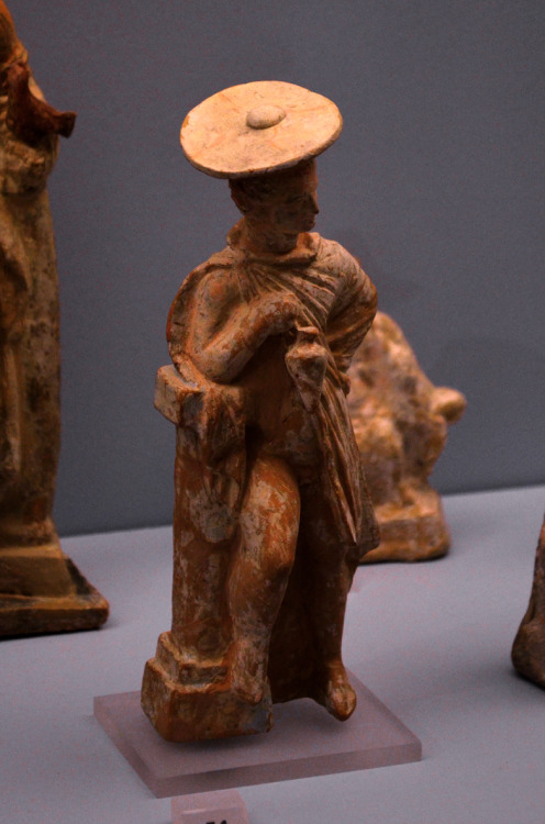 greek-museums:Archaeological Museum of Schematari (Ancient Tanagra):A terracotta figurine of a seate