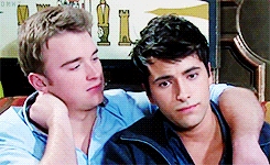 onlymywishfulthinking:  WilSon + Will looking at Sonny while Sonny looks elsewhere