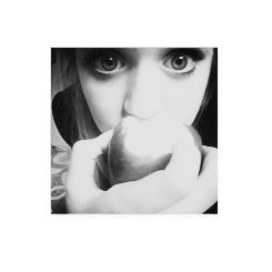 blowesjobs:       (✿◠‿◠) Lottie Tomlinson  