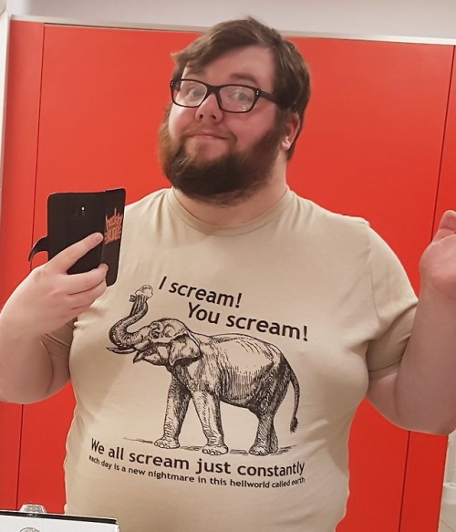 dumbass-feeder:  letsallgotothelobby:  hastag mood  Jdjsjsh need  I need that shirt 