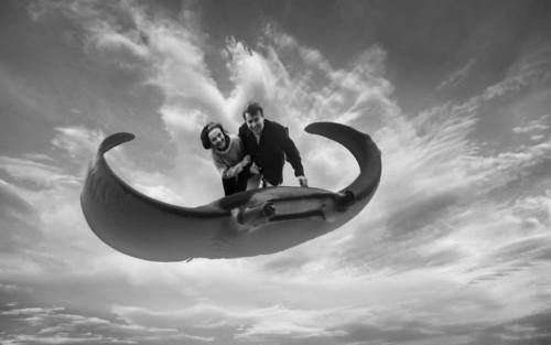unwillingadventurer:elden-12:i-am-dr-who:Ian and Barbara hitch a lift on a flying manta ray!Wow, I l