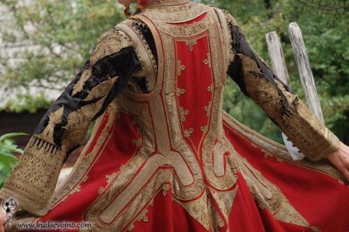 Serbian traditional dress  (click to enlarge)3-4. Serbian costume from Prizren, Metohija area, Kosov