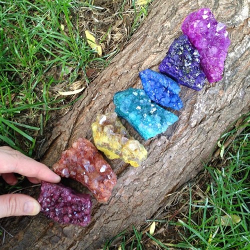 travel-as-a-happy-hippie:  crystal-hippie:  one with nature☮   ~Let’s chill in my Hippie Van~
