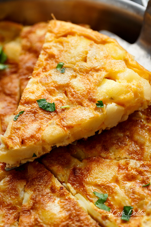 foodffs: Spanish Potato Omelette (Spanish Tortilla) Follow for recipes Get your FoodFfs stuff here