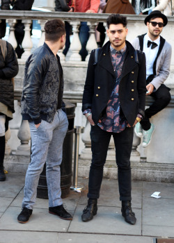 dapprly:  London Street Style FashionPhotos by Zoe. 