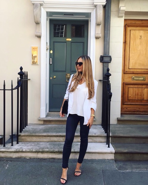 London today! Blazer - Zara Top - Reiss Jeans - Mango Heels - New look Sunglasses - Asos Instagram -