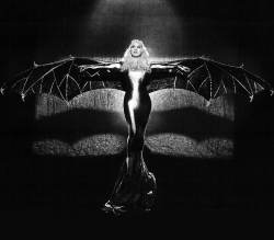 gravesandghouls:  Mae West in Belle of the