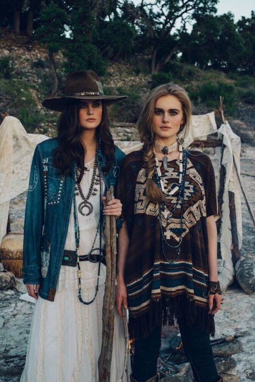 double-d-ranch:  (via La Serena Poncho – Double D Ranch)