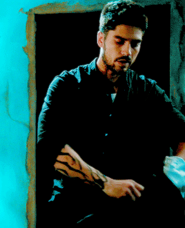 thoranda:#hot  D. J. Cotrona  