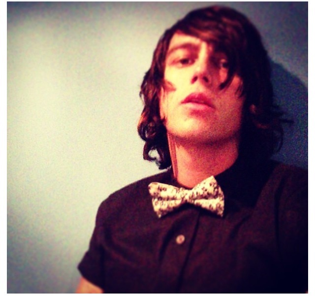 preciadology:  the-kellin-under-the-vic:  Look who’s been sharing fashion tips.