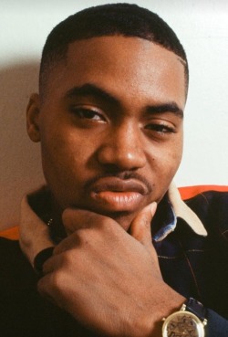 urbanubiquity:  Pre Illmatic Nas, shot by Chi Modu, 1993.