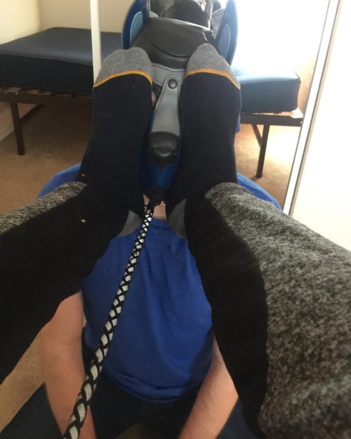 spiritpawz: One of my long time foot boys came over to have some fun. He had a mask this time so I c