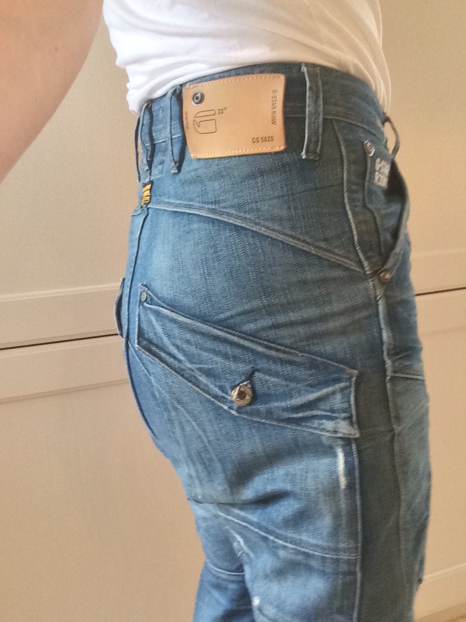 diaperedducktail:  Another big diaper, I like them really big. Thick plastic pants