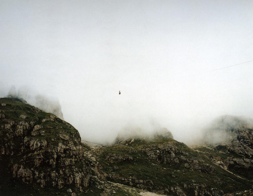 calamitaa-blog:  © Andreas Gursky, Cableway, Dolomites, 1987