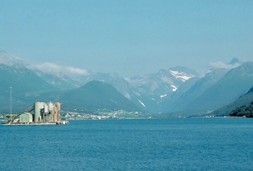 Utsikt over Isfjorden fra Andalsnes, Møre og Romsdal, 1976. In 1976 the area shown was just beginnin