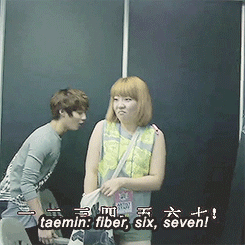 kinkyforjinki:  taemin annoying the noona with his awesome counting in english 