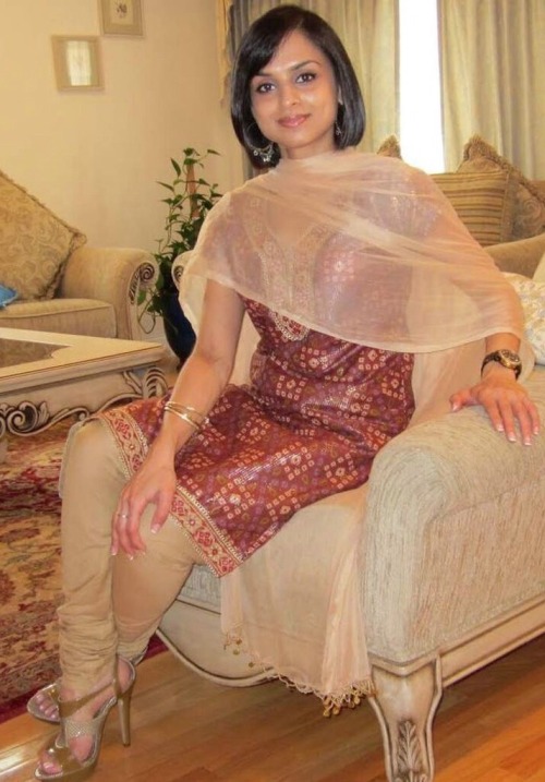 Indian female looking for big cocks