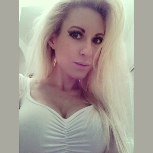 Source : sexyinstush.tumblr.com/ Instagram Name: roncikelv