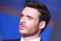 thelovelyrichardmadden:Richard Madden  »  Los Angeles Cinderella photocall