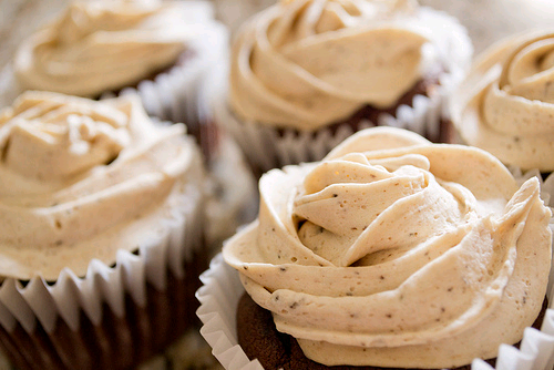 food-and-cake-escape:  do-not-touch-my-food:  If you’re hungry or if you love food