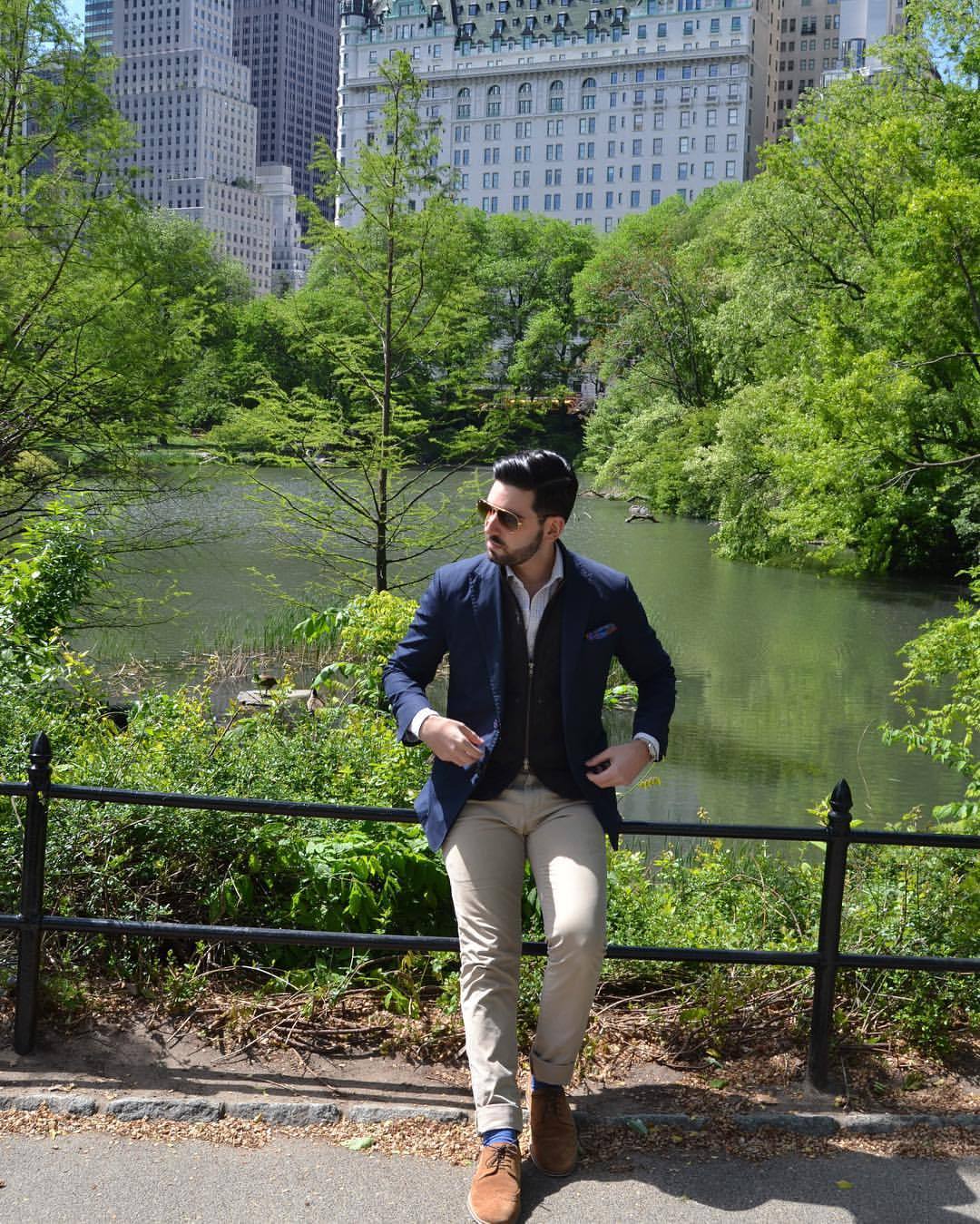 Suit and tie fixation — Strolling in Central Park, NYC #me #suitandtie...