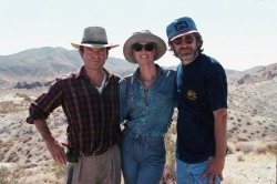 Hi-res pix:  Sam Neill, Laura Dern, &amp; Steven Spielberg on the set of Jurassic Park.  