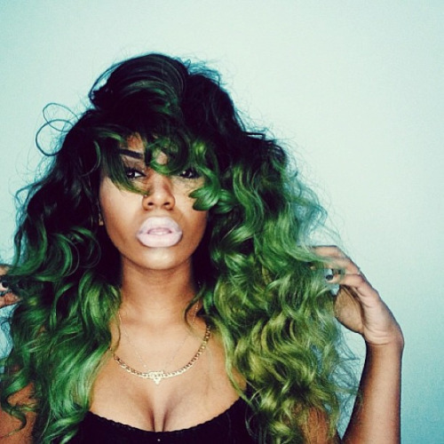 imninm:  black girls with green hair