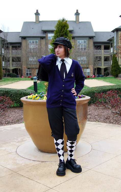 A casual school-themed coord from a while back.Sweater, OTKs, Bag: Alice and the PiratesPants, Blous