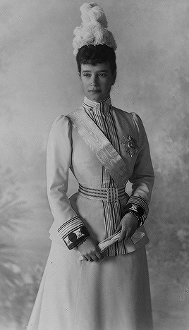 teatimeatwinterpalace: Uniform dress of the Life guards Cuirassier of Her Majesty Empress Maria Feod