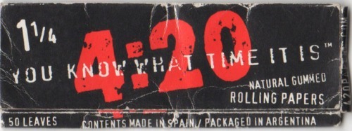 rocknrollfuldead:  rolling papers from 1970s