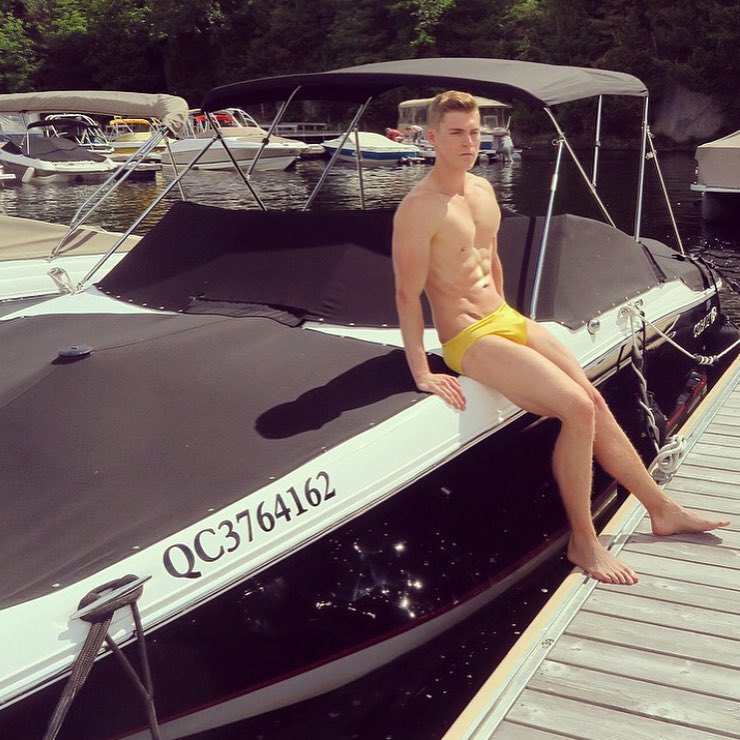 onlyhotspeedos:  allofthelycra:  quando2:  @crunchiboy on IG   Follow me for more