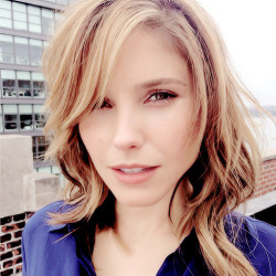 fuckyeahmissbush:  On location today for @JoeFresh with this natural beauty, actress @SophiaBush sebring_studio 