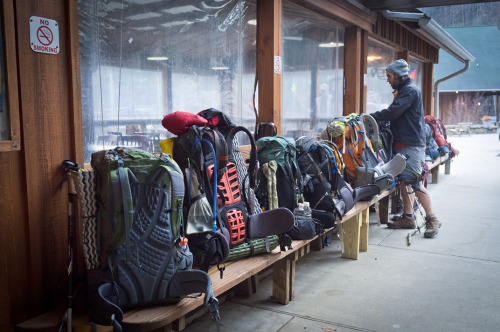 whathappened-here:  cherokee-days:  billyfatjohn:  Packs lined up outside the Rivers End Restaurant 