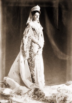 romanovstyle:Her Imperial Majesty, the Tsarina Alexandra Feodorovna ca. 1907