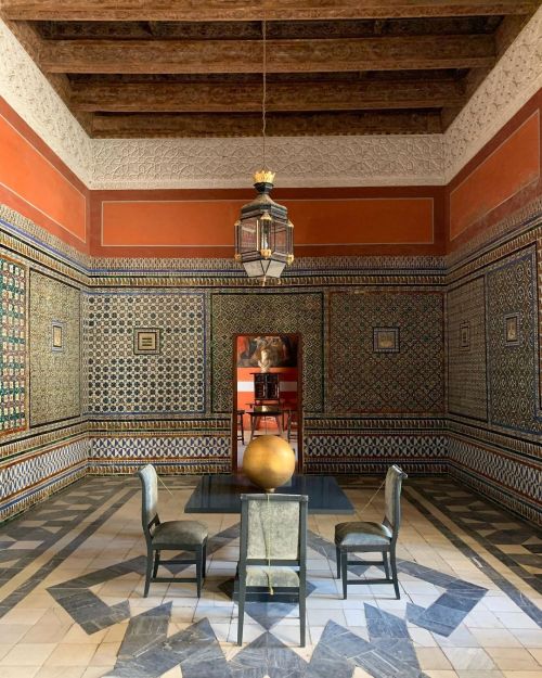 The Judges’ Resting Room: as Instagram posts go, think of this as a rather indulgent ‘Russian Doll’. An unfolding palimpsest of glimpses through carved doorways in richly-decorated tiled walls, saving the need to zoom in. One can’t do these kinds of...