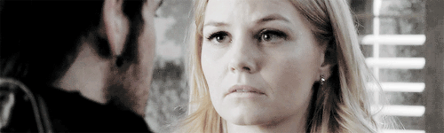 captainswanouat:#WILL YOU TWO JUST KISS AGAIN ALREADY #YOU BOTH WANT TO #SO SMOOCHIES