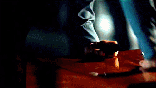 sherlock-hannibal:Hannibal Lecter being tasered sexily in Tome-Wan x
