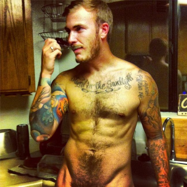 tapthatguy-x-version: GSP/C (Guys with Smart Phones / Camera).  Breakfast with him