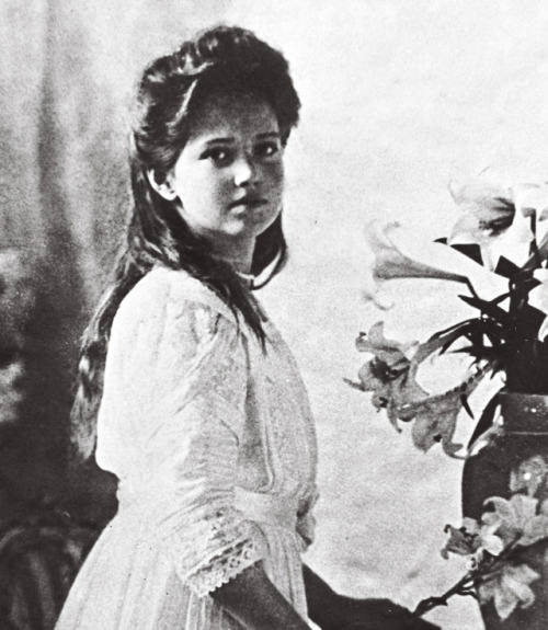 delicate-flowers-of-the-past: Grand Duchess Maria Nikolaevna of Russia (1899-1918)