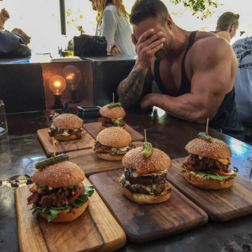 johnconnor10:  yum….but betcha can’t eat one….  Please follow me.  Thank you.    