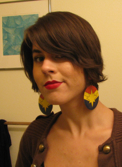 carolcorps:  silverchimaera:  Made myself a set of Captain Marvel earrings! Now I