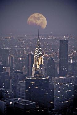 fotos-de-todo:  Luna sobre Nueva York