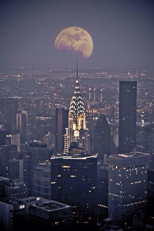 fotos-de-todo:  Luna sobre Nueva York