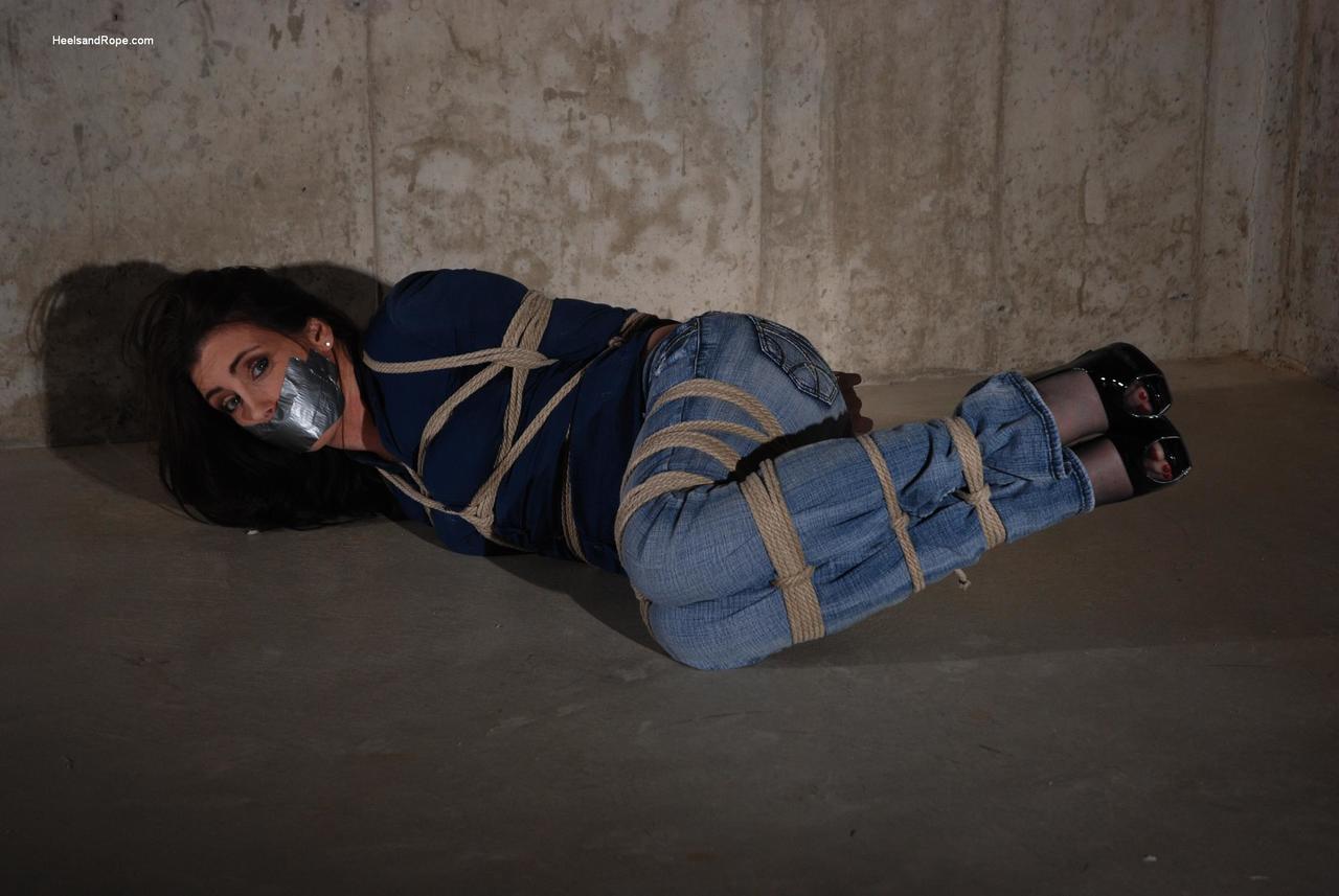 bondagehedgehog:  Carmen