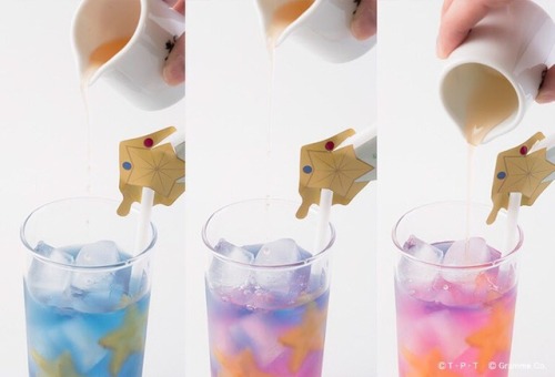 Moon Stick parfait with silver crystal + peach tea lemonade in the image of Starlights’ makeup