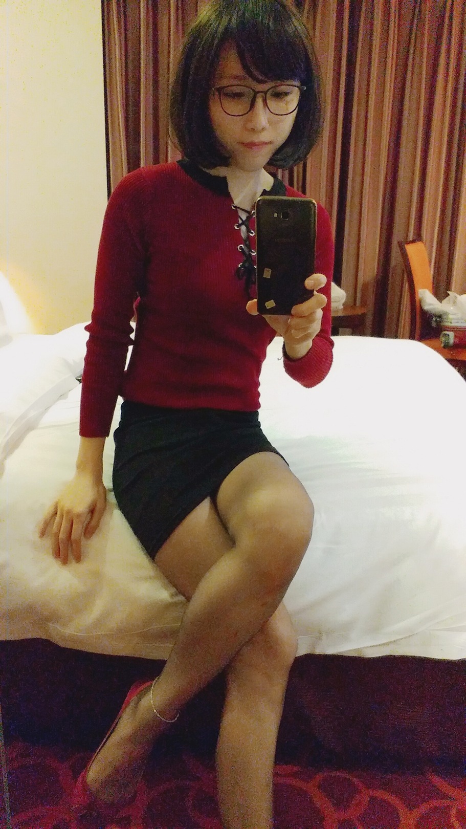 yoooout:全身紅都係要輸$$ 😓