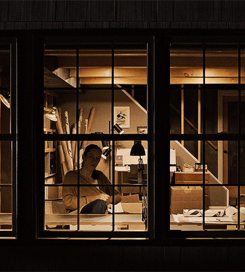 minimalistsource:The Night House (2020) dir. David Bruckner
